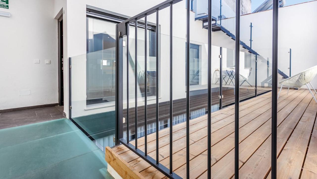 Apartamento Precioso Atico De Diseno, Gran Terraza De 35 M2 Y De 16 M2 Y Garaje En Pleno Centro Sevilla Exterior foto