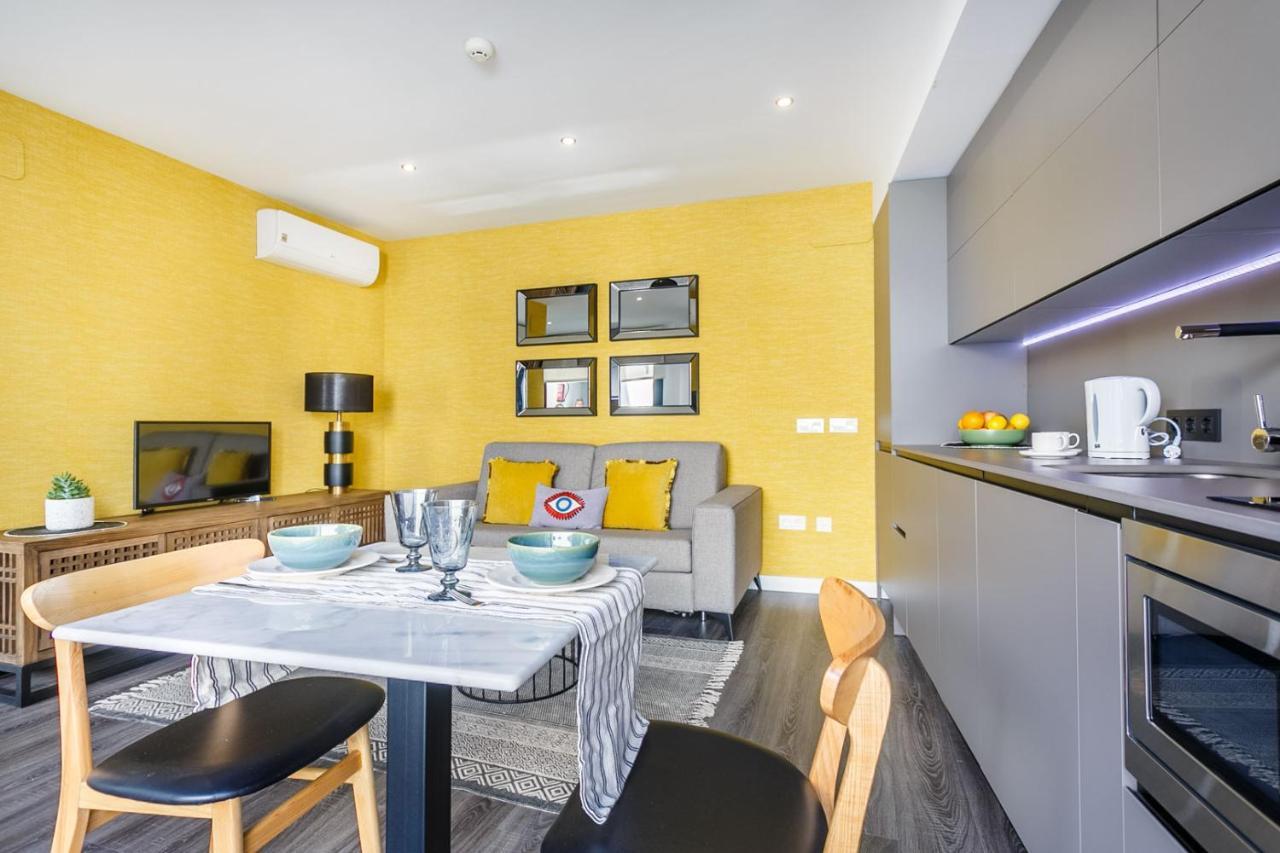 Apartamento Precioso Atico De Diseno, Gran Terraza De 35 M2 Y De 16 M2 Y Garaje En Pleno Centro Sevilla Exterior foto